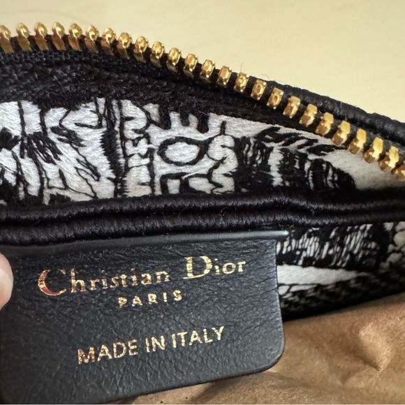 Christian Dior Canvas Embroidered Logo Bag w / tags - Picture 4 of 8